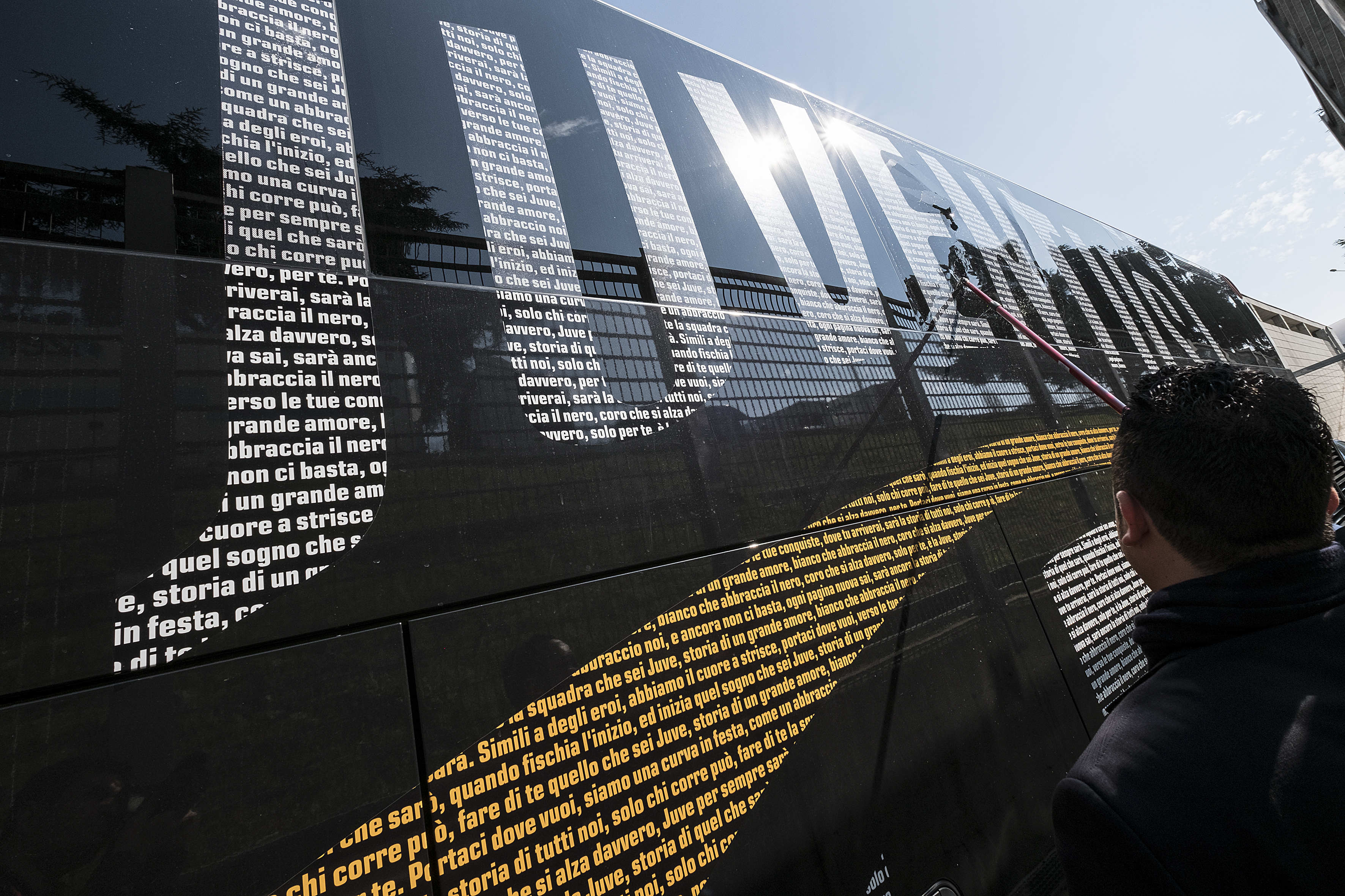 从激烈的首 从激烈的首